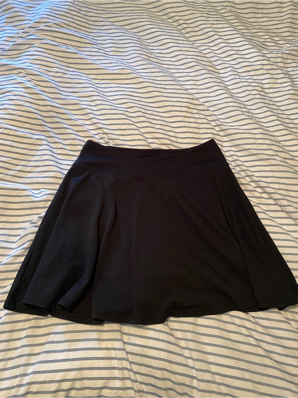 Fabletics crossover skirt - Picture 2 of 7